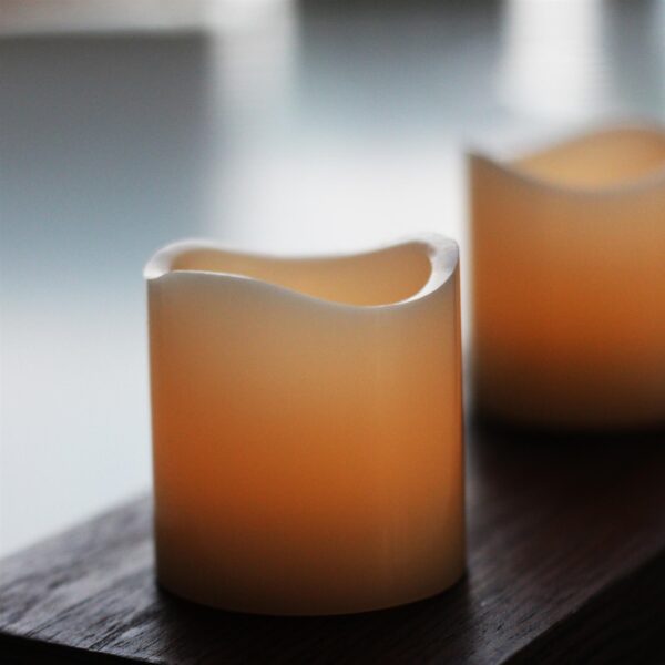 EcoGecko Set of 6 Real Wax LED Votive Candles, LED Flameless Candles With Timer - Votive Size, Battery Candle Set, Flickers Realistically. D 2 X H 2 Inches - Image 11
